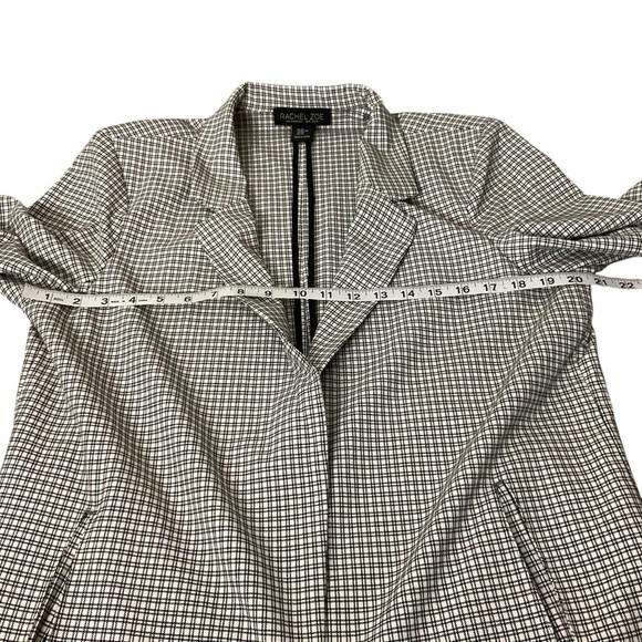 Rachel Zoe Light Beige Blazer with Open Front and Three-Quarter Sleeves - Picture 8 of 9